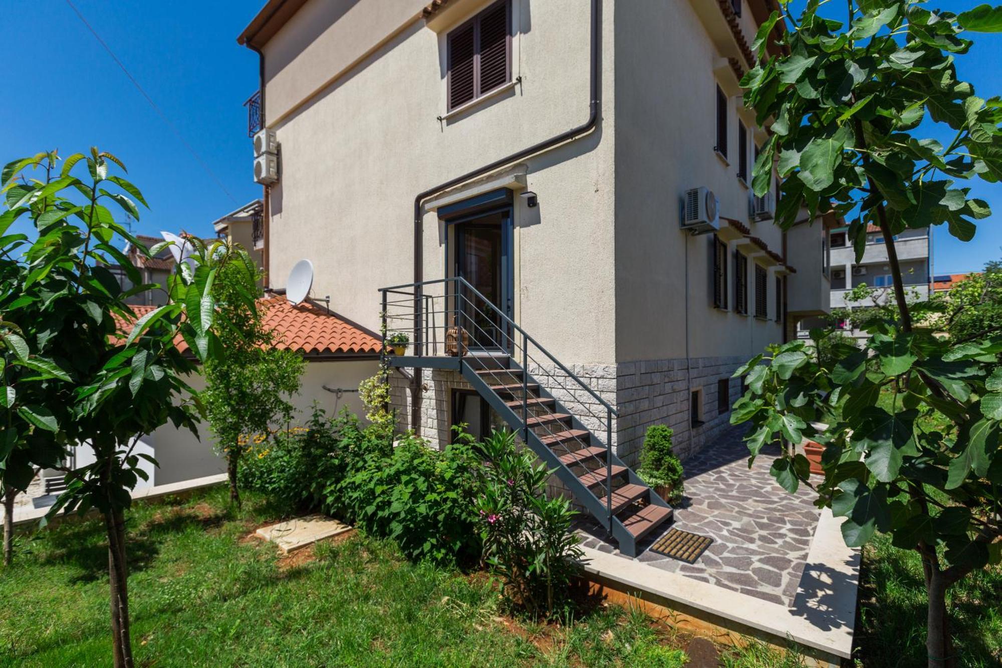 Apartment Oleandar Poreč Extérieur photo